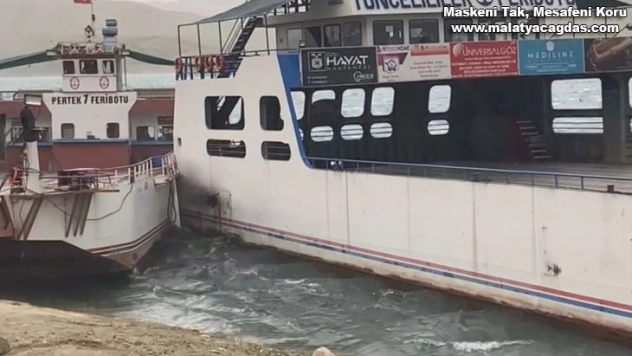 Elazığ'da fırtına nedeniyle savrulan feribotlar çarpıştı