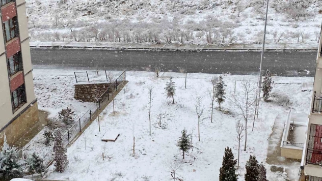 Elazığ'da kar yağışı başladı