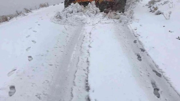 Elazığ'da karla mücadele başladı
