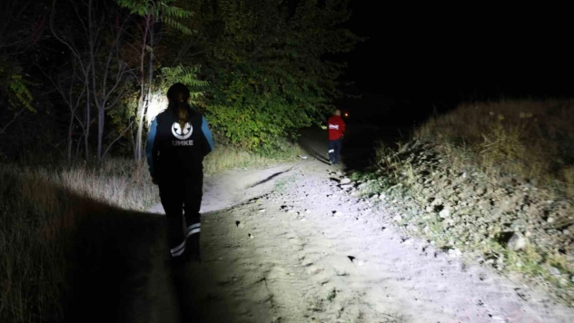 Otizmli çocuğu arama çalışmaları 72. saatte de gece boyunca sürüyor