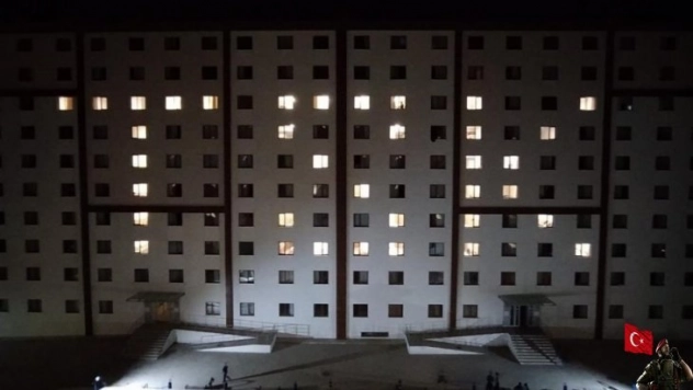 Elazığ'da öğrencilerden Mehmetçiğe destek