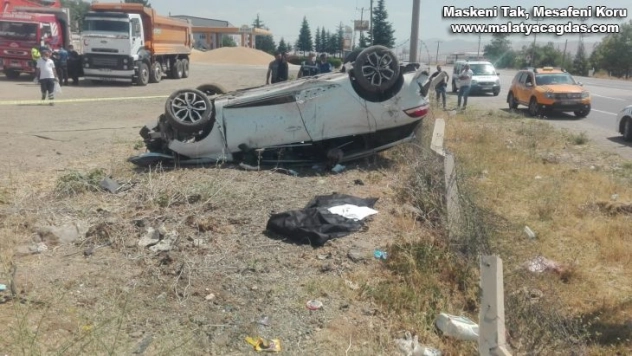 Elazığ'da otomobil takla attı: 1 ölü, 3 yaralı