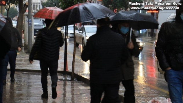 Sağanak yağış etkili oluyor