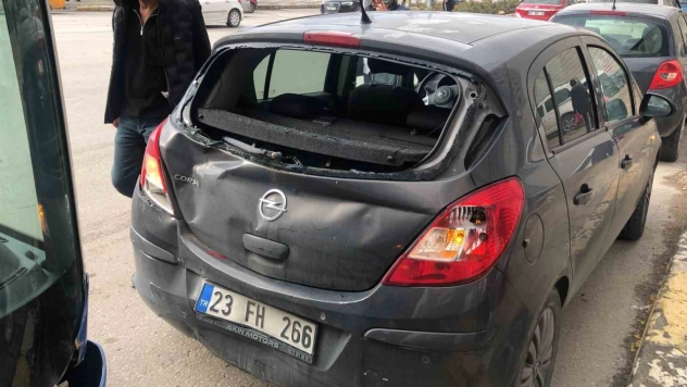 Elazığ'da trafik kazası: 2 yaralı