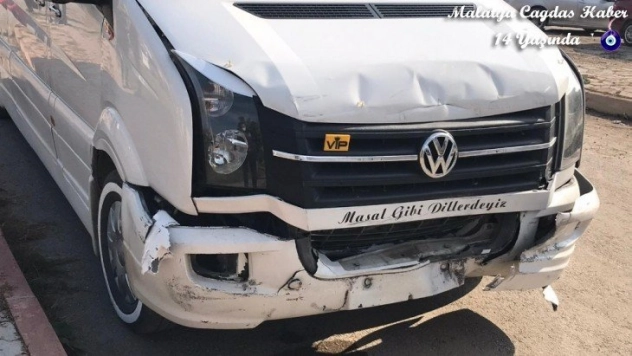 Elazığ'da trafik kazası: 4 yaralı