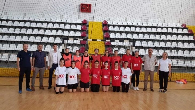 İl Müdürü Eren, Sporcularla Bir Araya Geldi