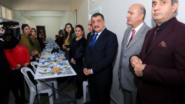 Başkan Gürkan, Park Bahçeler Müdürlüğü Çalışanları İle Bir Araya Geldi