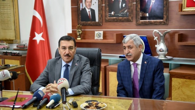 Bakan Tüfenkci'den Başkan Polat'a hayırlı olsun ziyareti