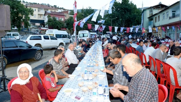 Pütürge ve Doğanyol iftar programı Düzenlendi