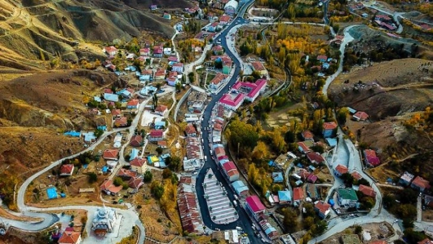 Başkan Çakır, Kuluncak'ta incelemelerde bulundu