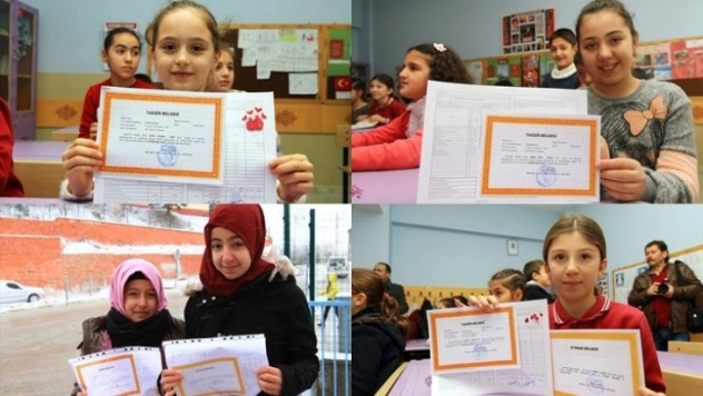 Darende ve Kale'de öğrencilerin karne sevinci