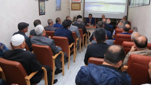 Başkan Gürkan, 'Şehir Ve İnsan' Konulu Konferansa Konuşmacı Olarak Katıldı