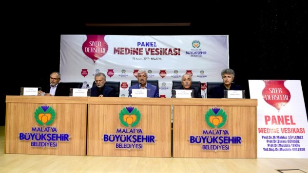 Siyer dersleri devam ediyor