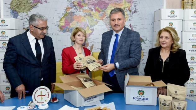 Başkan Çakır, Çölyaklılar Derneğini ziyaret etti