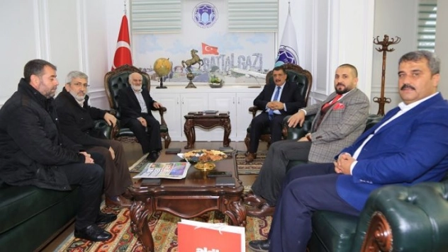 Karahasanoğlu, Başkan Gürkan'ı Ziyaret Etti