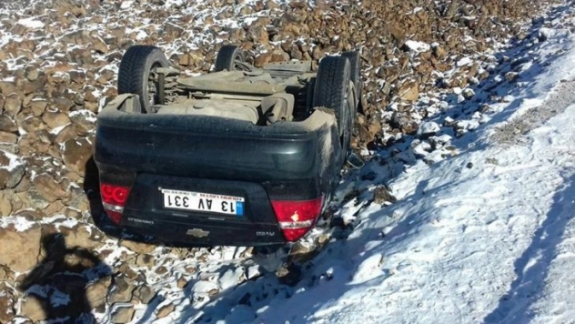 Çaldıran'da trafik kazası: 2 yaralı