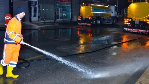 Battalgazi Belediyesi, Türkiye Standartlarının Üzerinde Temizlik Hizmeti Veriyor