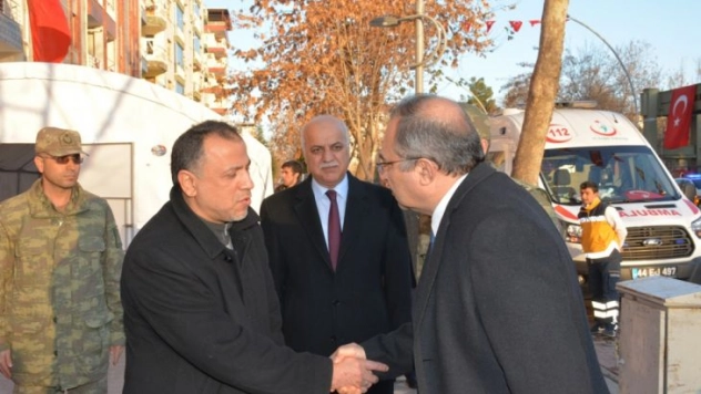 Vali Kaban, Şehit Miraç Gürhan'ın  Ailesine Taziye Ziyaretinde Bulundu