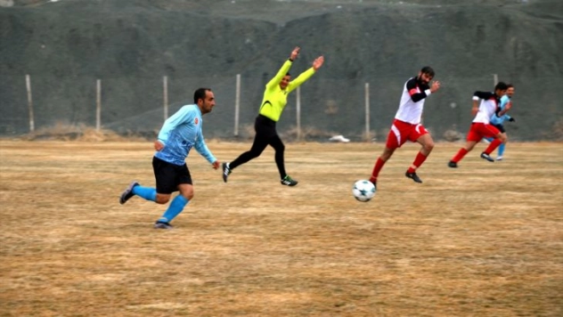 Hekimhan Belediyesi Gençlikspor Galip