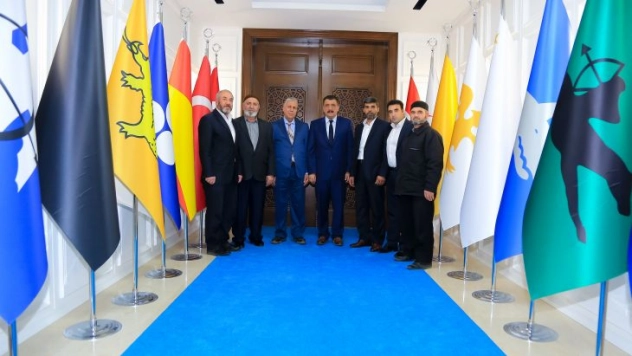 Başkan Gürkan, 'Siyasi Partiler, Demokrasinin Vazgeçilmez Unsurlarıdır'