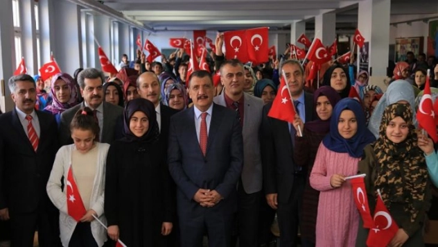 Başkan Gürkan, 'Tüketici Ve İsraf' Konulu Söyleşiye Katıldı