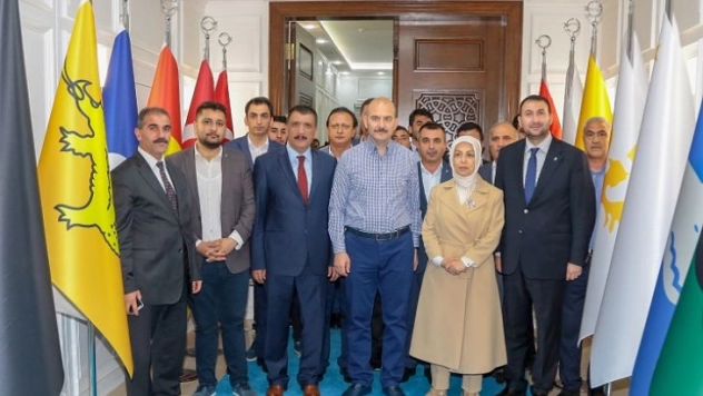 İçişleri Bakanı Soylu, Battalgazi Belediyesi'ni Ziyaret Etti