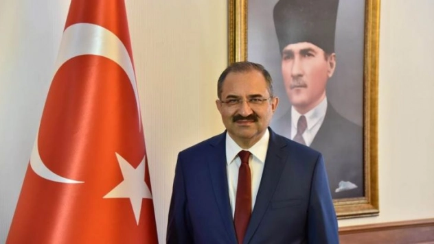 Malatya Valisi Sayın Ali Kaban'ın 2018 Yeni Yıl Kutlama Mesajları