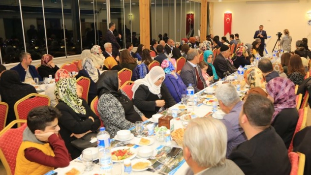 Şehit Aileleri ve Gaziler Onuruna Yemek Verildi