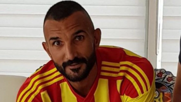 Yeni Malatyaspor'da Yalçın Ayhan kadro dışı