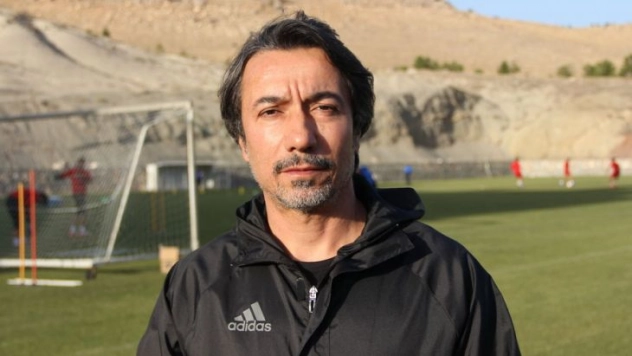 Ravcı, ''Ligi en iyi yerde bitireceğimize inanıyoruz''