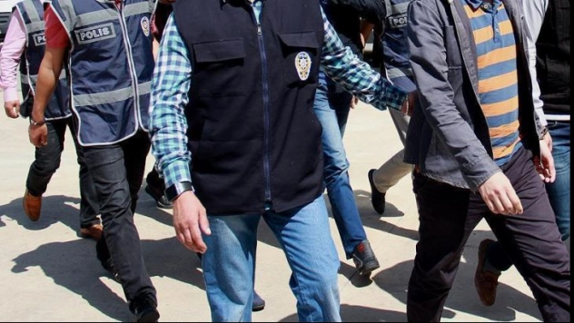Uyuşturucu operasyonda Gözaltına alınan 35 kişiden 10'u tutuklandı