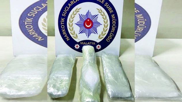 Ayakkabı tabanında uyuşturucu sevkiyatı