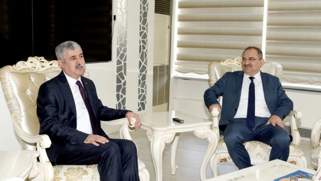 Vali Kaban Başkan Polat'a hayırlı olsun ziyaretinde bulundu