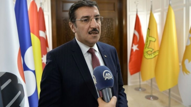 Bakan Tüfenkçi, ''S&P'nin görünümü değiştirmemesi çok da önemli değil''