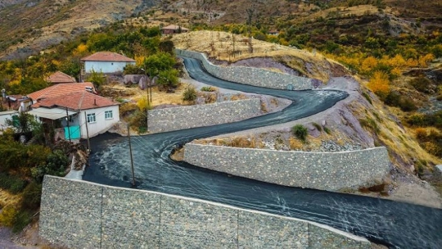 3 yılda 53 menfez, 91 bin 168 metreküp taş duvar işi yaptı