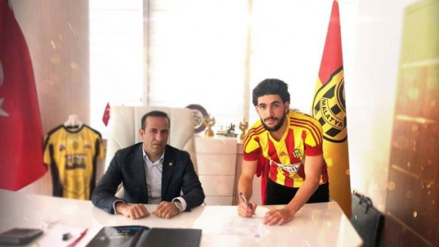 Yeni Malatyaspor Ahmet Ildız'ı renklerine bağladı