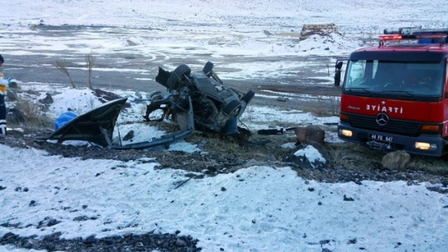 Malatya'da otomobil devrildi: 1 ölü