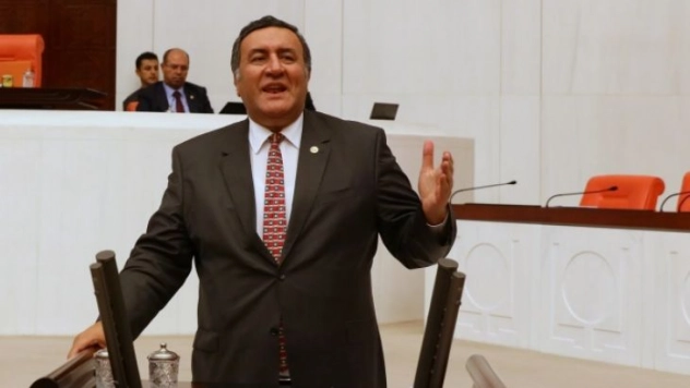 Gürer, Emekliler Arasındaki Adaletsizliğin Giderilmesi İçin Kanun Teklifi Verdi