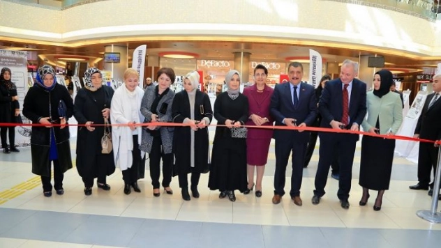 İlklerin Kadınları Adlı Fotoğraf Sergisi Açıldı