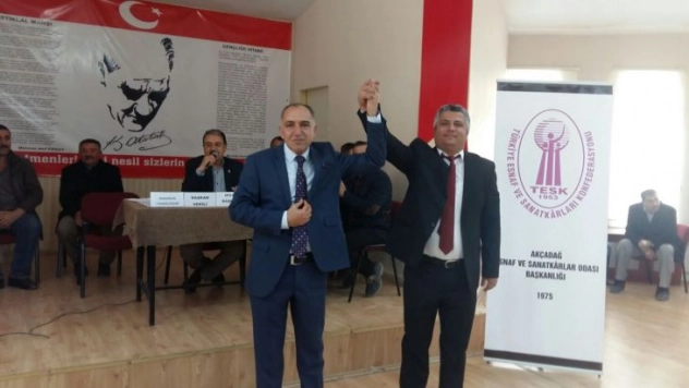 Akçadağ Esnaf Odası'nda Şahin başkan seçildi