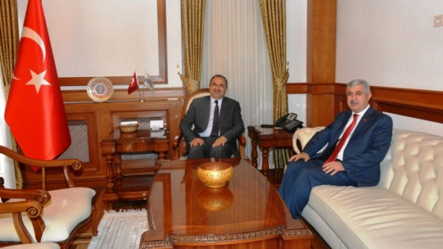 Büyükşehir Belediye Başkanı Polat'dan Vali Kaban'a Ziyaret   