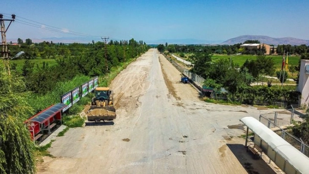 Polat: Hedefimiz kaliteli yollar yapmak.