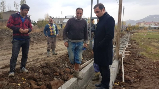 Güroymak'ta su kanalı çalışması