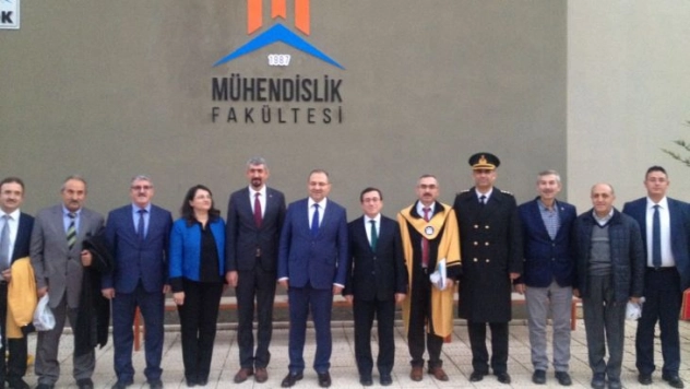 Başkan Cömertoğlu Kariyer Günleri-3 Etkinliğine Katıldı