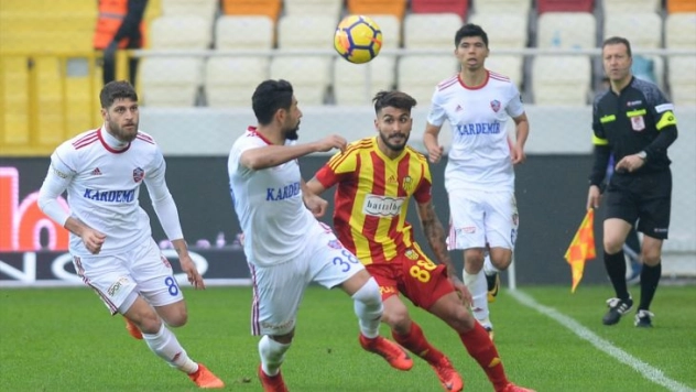 Kaplan 3 puanı 3 golle aldı