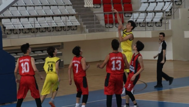 Okul Sporları Gençler Basketbol Grup Müsabakaları başladı