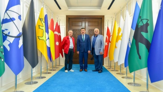 Sabah Gazetesi Yazarı Yavuz Donat, 'Başkanınızın Kıymetini Bilin'