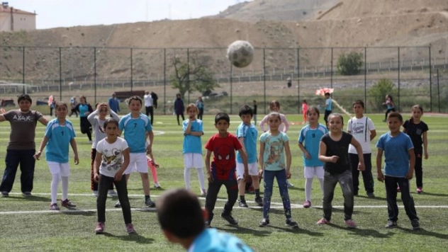 Darende'de 'Çocuk Şenliği' düzenlendi