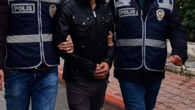 Aranan 30 kişi yakalandı