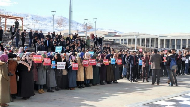 ABD'nin Kudüs'ü 'İsrail'in başkenti' olarak tanımasına tepkiler